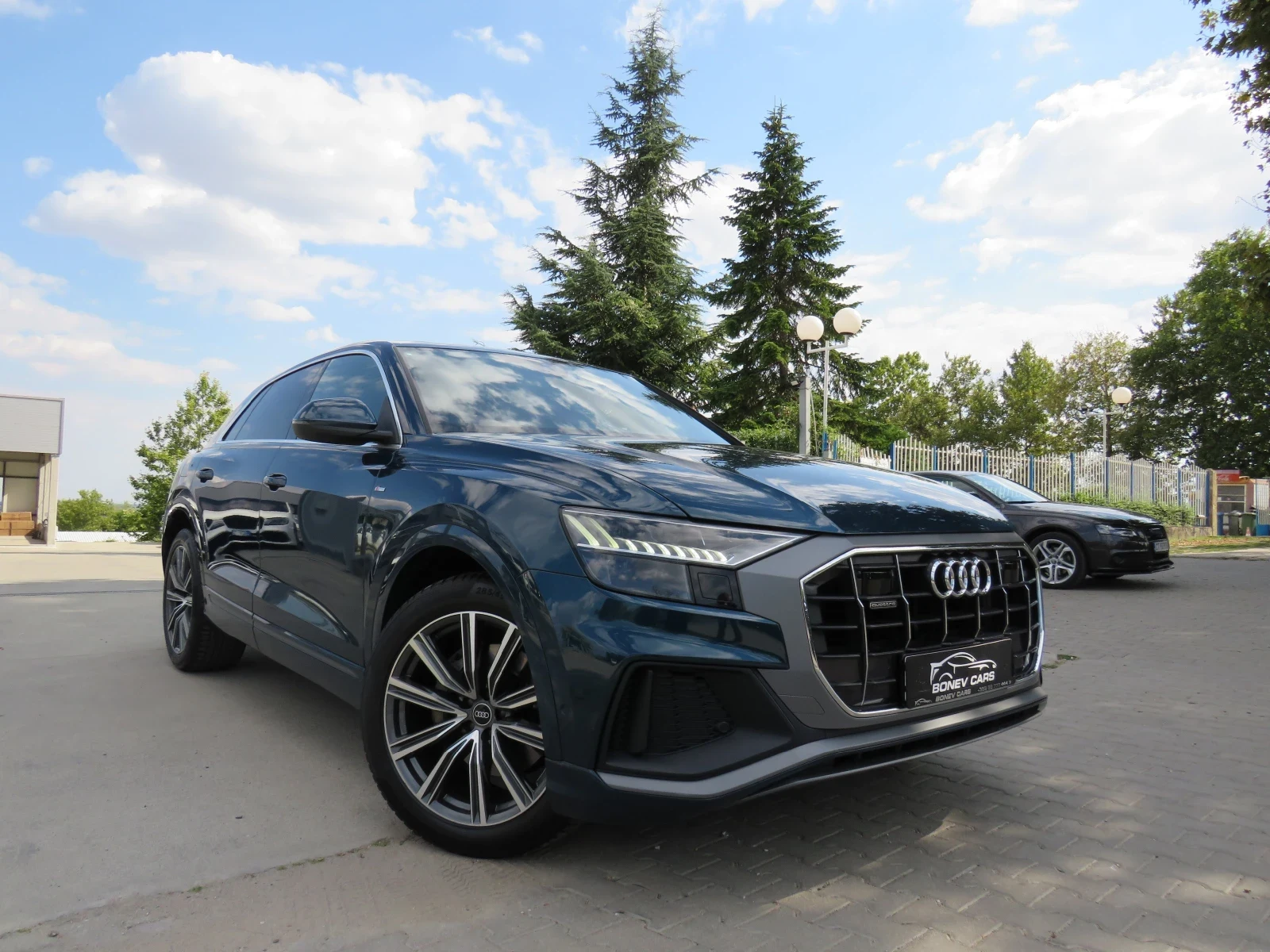 Audi Q8 50TDI* S-LINE MATRIX/PANORAMA/KEYLESS FULL*