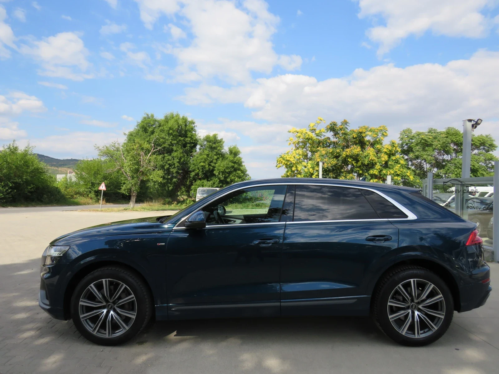 Audi Q8 50TDI* S-LINE MATRIX/PANORAMA/KEYLESS FULL*