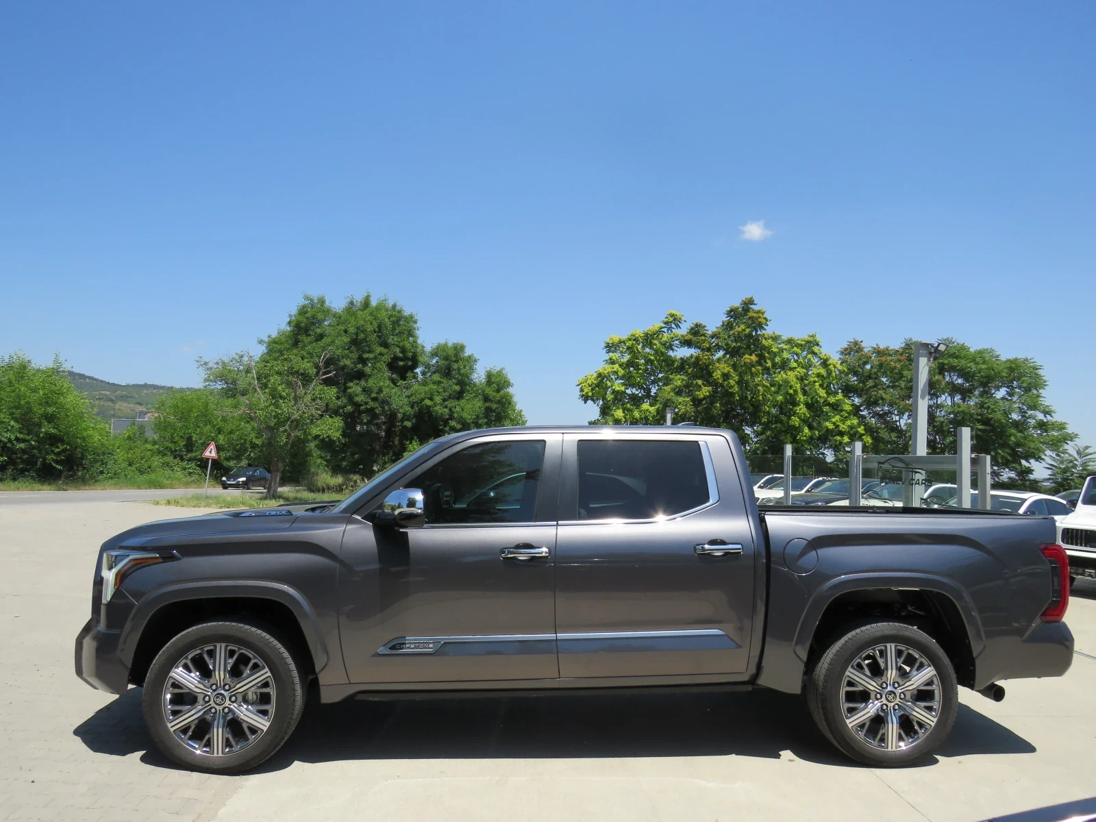 Toyota Tundra HYBRID CAPSTONE HEAD UP PANO FULL*
