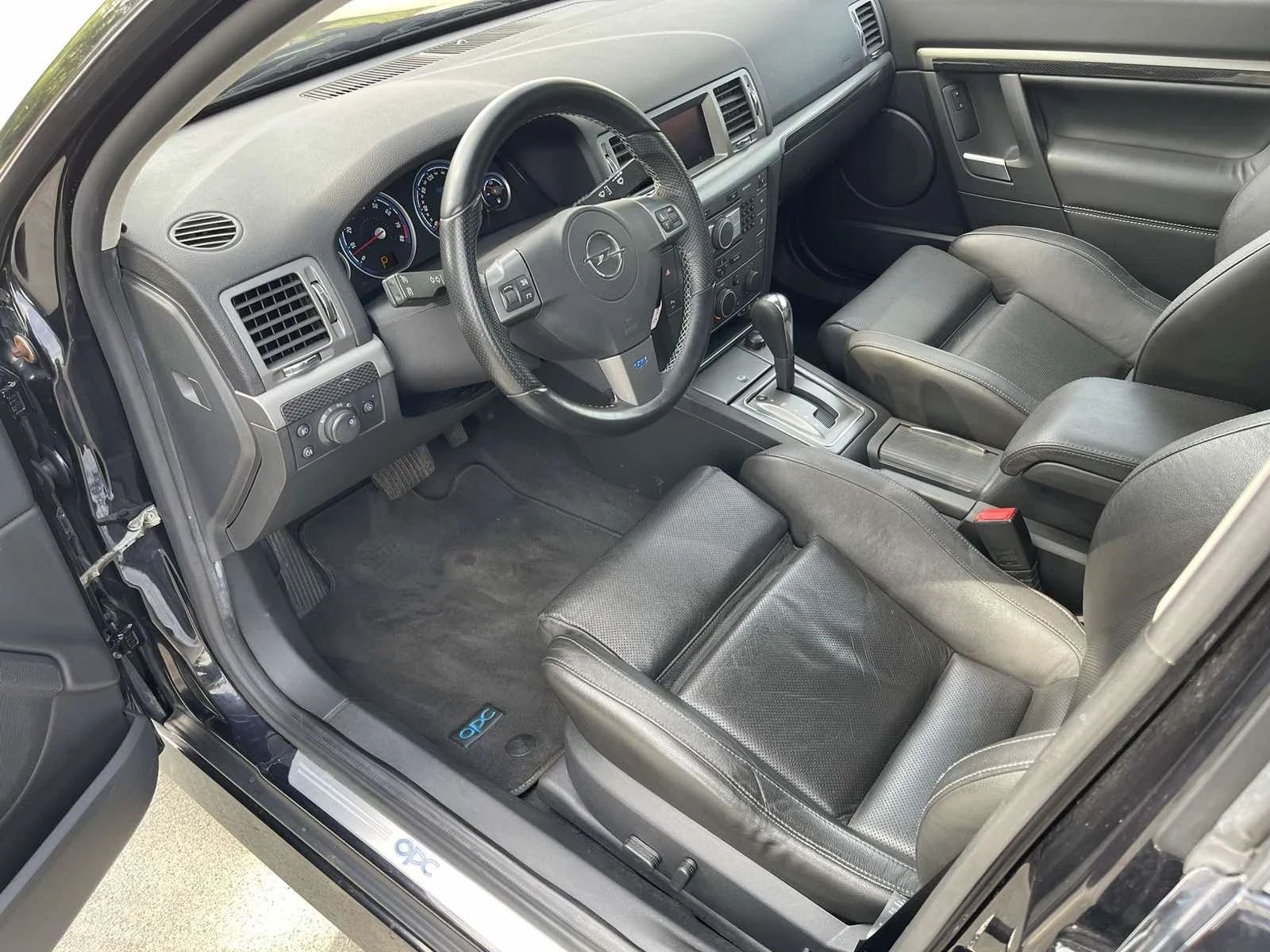 Opel Vectra OPC V6 TURBO RECARO NAVI XENON