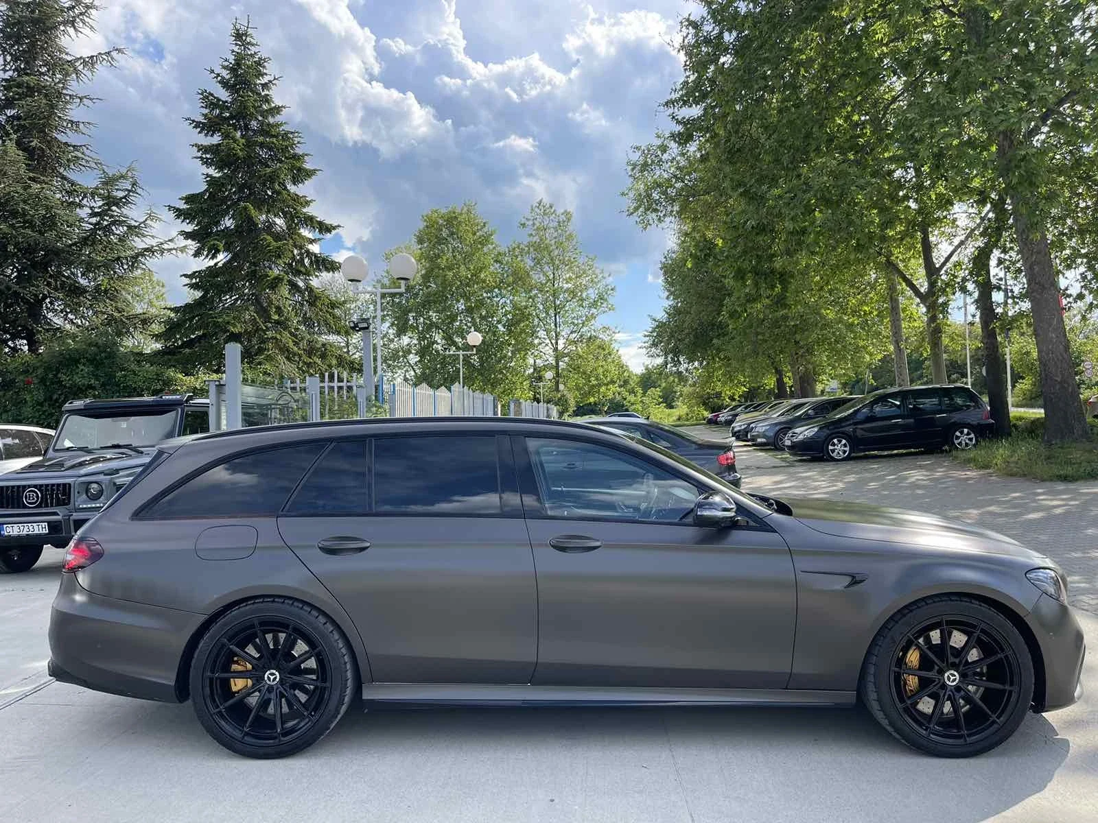 Mercedes-Benz E PERFORMANCE 4-MATIC+