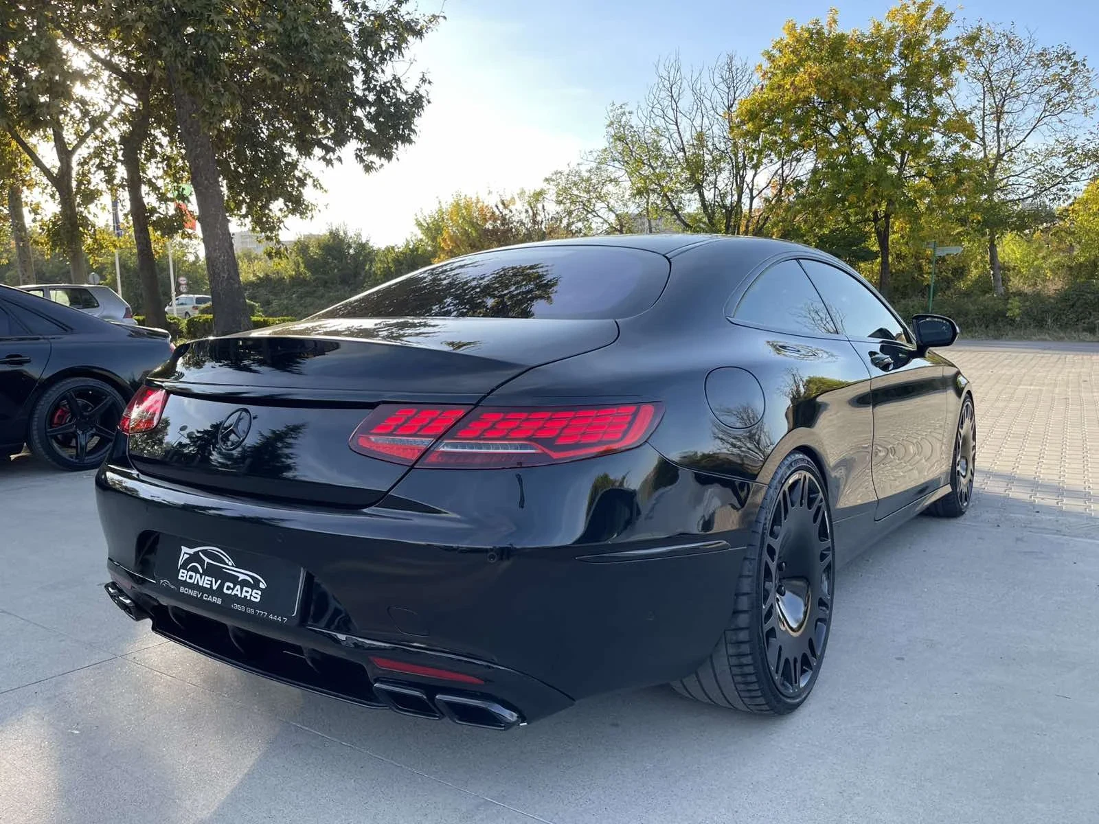 Mercedes-Benz S * BRABUS PACK KEYLESS 4-MATIC PANO *